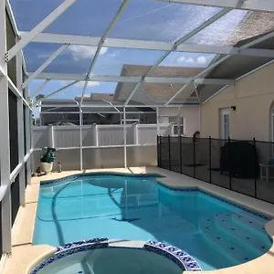 Pool 15 Minutes From Holiday home Davenport